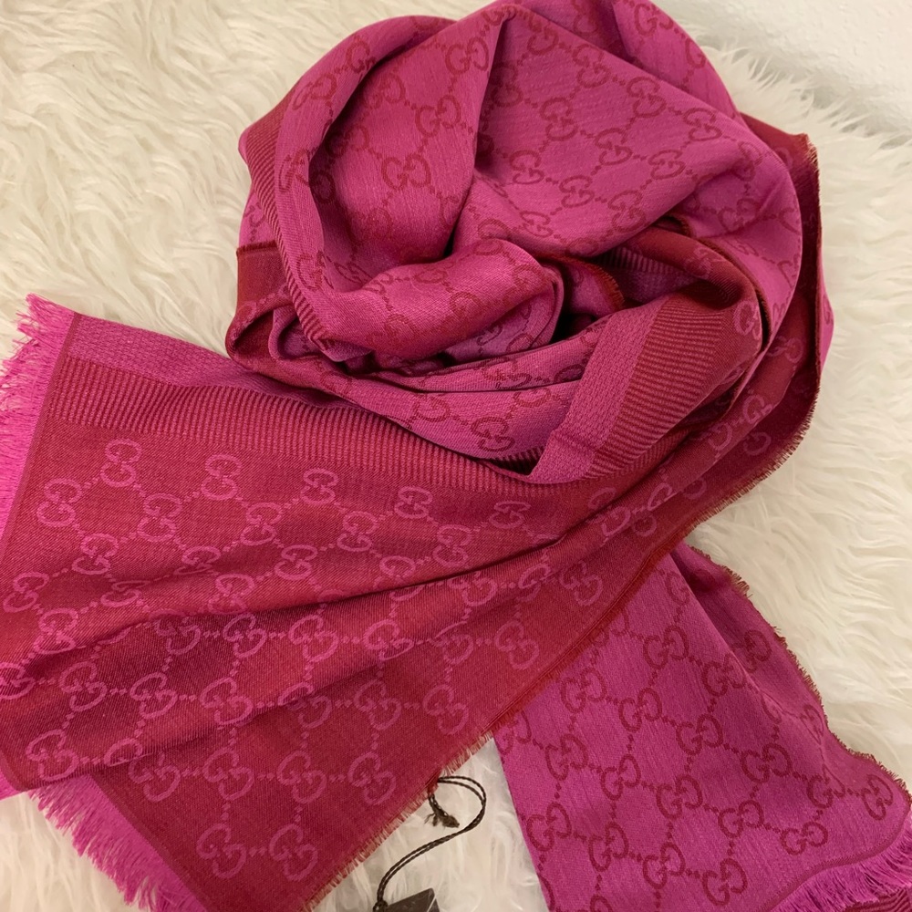 New Gucci scarf
